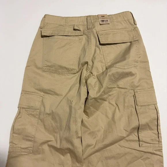 NWT Levi's Women's '94 Baggy Cargo Pants Beige Sz 28x30 Cotton A47070016 - Picture 11 of 12